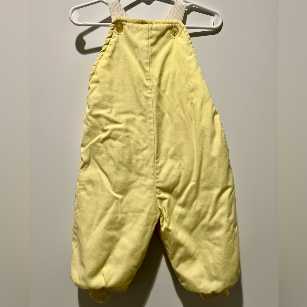 Vintage yellow two-piece baby snowsuit by Playland featuring embroidered giraffe - Picture 3 of 7